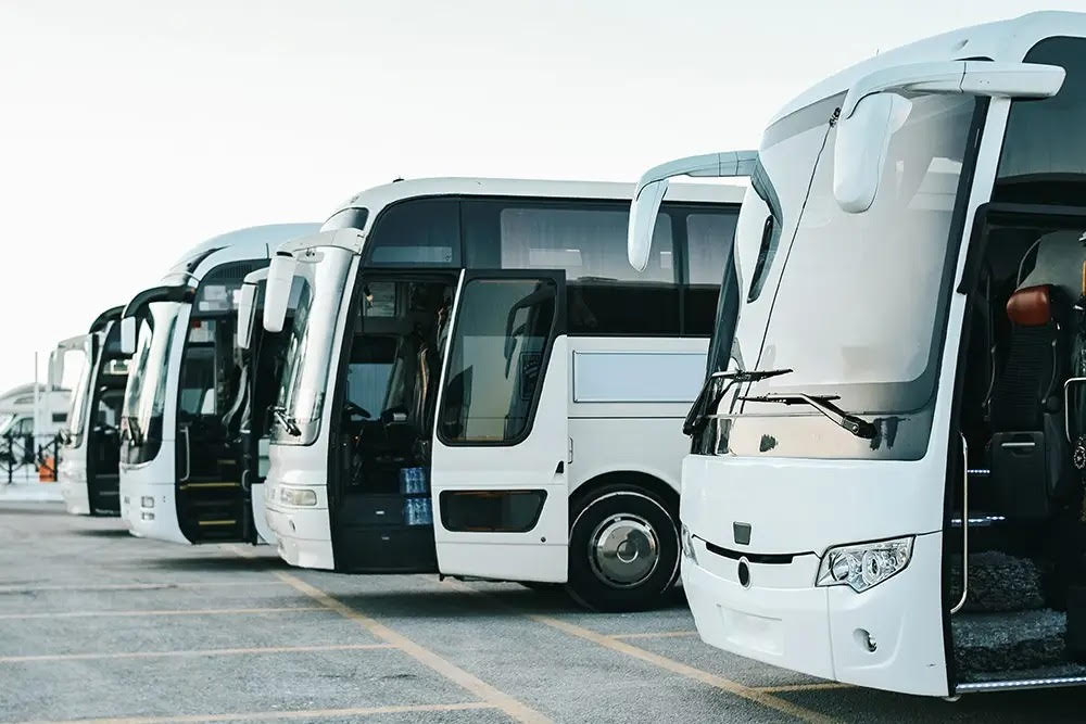 Efficient Corporate Bus Hire Dubai –From Airport Transfers to City Tours